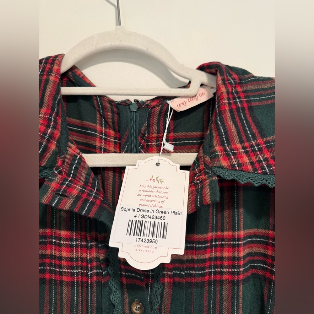 Ivy City Co Sophia Dress in Green and Red Plaid, size 4 NWT - Picture 6 of 9